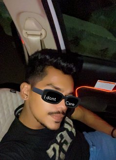 Hardcore 8 Inch Hunk - Intérprete masculino de adultos in New Delhi Photo 2 of 11
