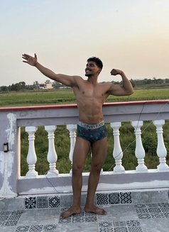 Hardcore 8 Inch Hunk - Intérprete masculino de adultos in New Delhi Photo 3 of 11