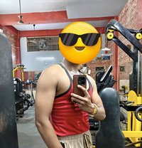 Hardcore gamer - Intérprete masculino de adultos in New Delhi