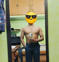 Hardcore gamer - Intérprete masculino de adultos in New Delhi