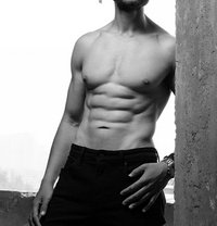 Hardcore - Acompañante masculino in Ahmedabad