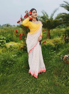 Hardcore Sunayna - Transsexual escort in Kolkata Photo 2 of 6