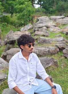 Hardik - Acompañantes masculino in Kolkata Photo 1 of 4