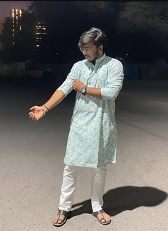 Hardik - Male escort in New Delhi Photo 1 of 5