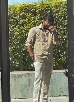 Hardik - Male escort in New Delhi Photo 2 of 5