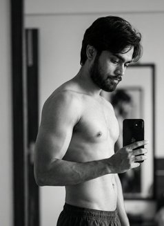 Avi Aoura - Acompañantes masculino in New Delhi Photo 4 of 10