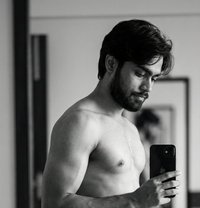 Avi Aoura - Male escort in New Delhi