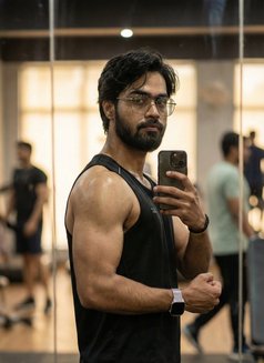 Avi Aoura - Acompañantes masculino in New Delhi Photo 6 of 10