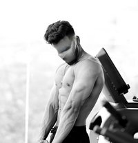 Hardik Shinde - Acompañantes masculino in Pune