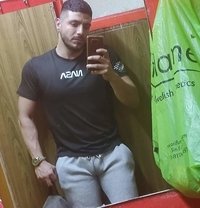 Hardman Top - Male escort in Beirut