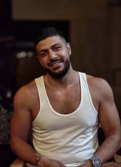 Hardman Top - Acompañantes masculino in Beirut Photo 5 of 6
