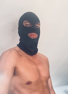 Hardsports fetish Kink - Male escort in London Photo 30 of 30