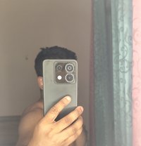 Hardworker Mnc Guy - Acompañante masculino in Mumbai