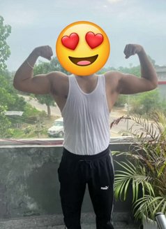 Hardy Boy - Male escort in Chandigarh Photo 3 of 3