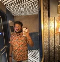 Hardy Daddy - Male escort in New Delhi