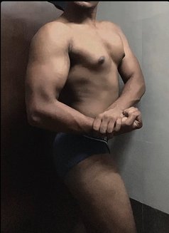 Hardy Singh - Intérprete masculino de adultos in New Delhi Photo 2 of 2
