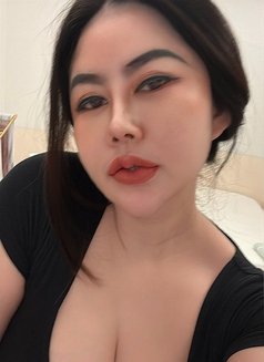 Hareen - puta in Khobar Photo 12 of 12