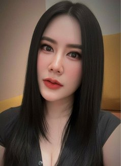 Hareen - escort in Riyadh Photo 8 of 9