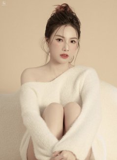 Hari - puta in Bangkok Photo 4 of 5