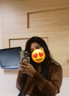 Harini cam show @ RM Tamil Girl Chennai - puta in Chennai Photo 7 of 7