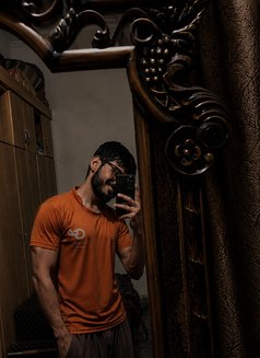 Haris - Acompañantes masculino in Lahore Photo 4 of 5