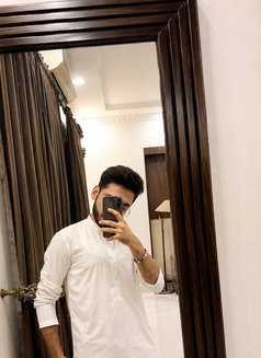 Haris - Acompañantes masculino in Lahore Photo 5 of 5