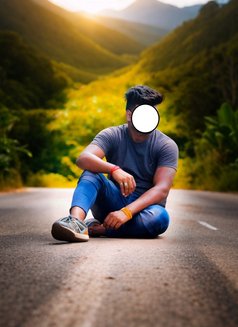 Harish - Male escort in Bangalore Photo 3 of 3