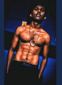 Harish - Male escort in Chennai Photo 1 of 1