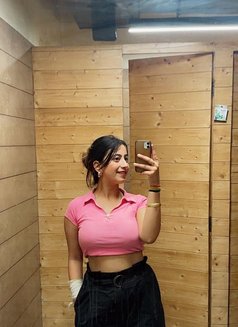 Harleen - escort in Chandigarh Photo 2 of 6