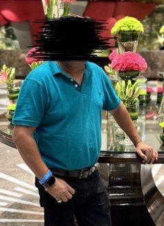 Vivek - Male escort in New Delhi Photo 2 of 3
