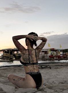 Harmony_tatted🦋 - companion in Manila Photo 4 of 26