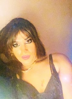 Harnaaz - Acompañantes transexual in New Delhi Photo 1 of 1