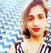 Harnaz - Transsexual escort in Noida