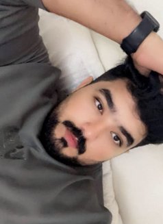 Haron - Male escort in Dubai Photo 2 of 3