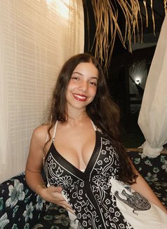 Harper - escort in Bangkok Photo 1 of 7