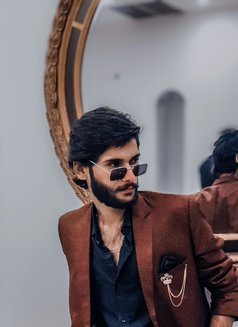Harris Jutt - Acompañante masculino in Lahore Photo 5 of 11