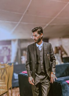 Harris Jutt - Acompañante masculino in Lahore Photo 6 of 11