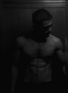 Harris Khan - Acompañantes masculino in Islamabad Photo 2 of 4