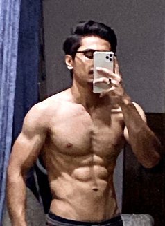 Harris - Male escort in Islamabad Photo 1 of 4