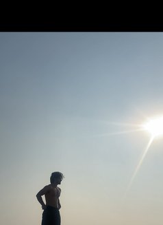 Harrry - Male escort in Chennai Photo 2 of 6