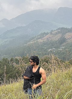 Harrry - Male escort in Chennai Photo 3 of 6