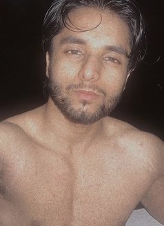 Harrry - Male escort in Chennai Photo 5 of 6