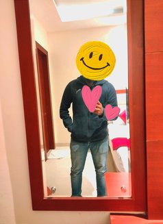 Harry Black69 - Male escort in Chennai Photo 1 of 3