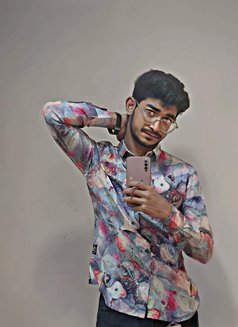 Harry (Dhaka) - Male escort in Dhaka Photo 3 of 5