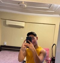 Young Manly Bottom / can be Both - Male escort in Muscat