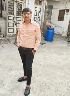 Harry - Male escort in Ahmedabad Photo 1 of 1