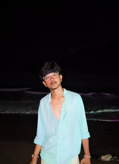 Harry - Male escort in Indore Photo 1 of 4