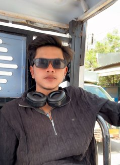 Harry - Male escort in Indore Photo 3 of 4
