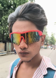 Harry - Male escort in Indore Photo 4 of 4
