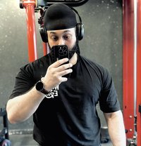 Harry - Male escort in New Delhi